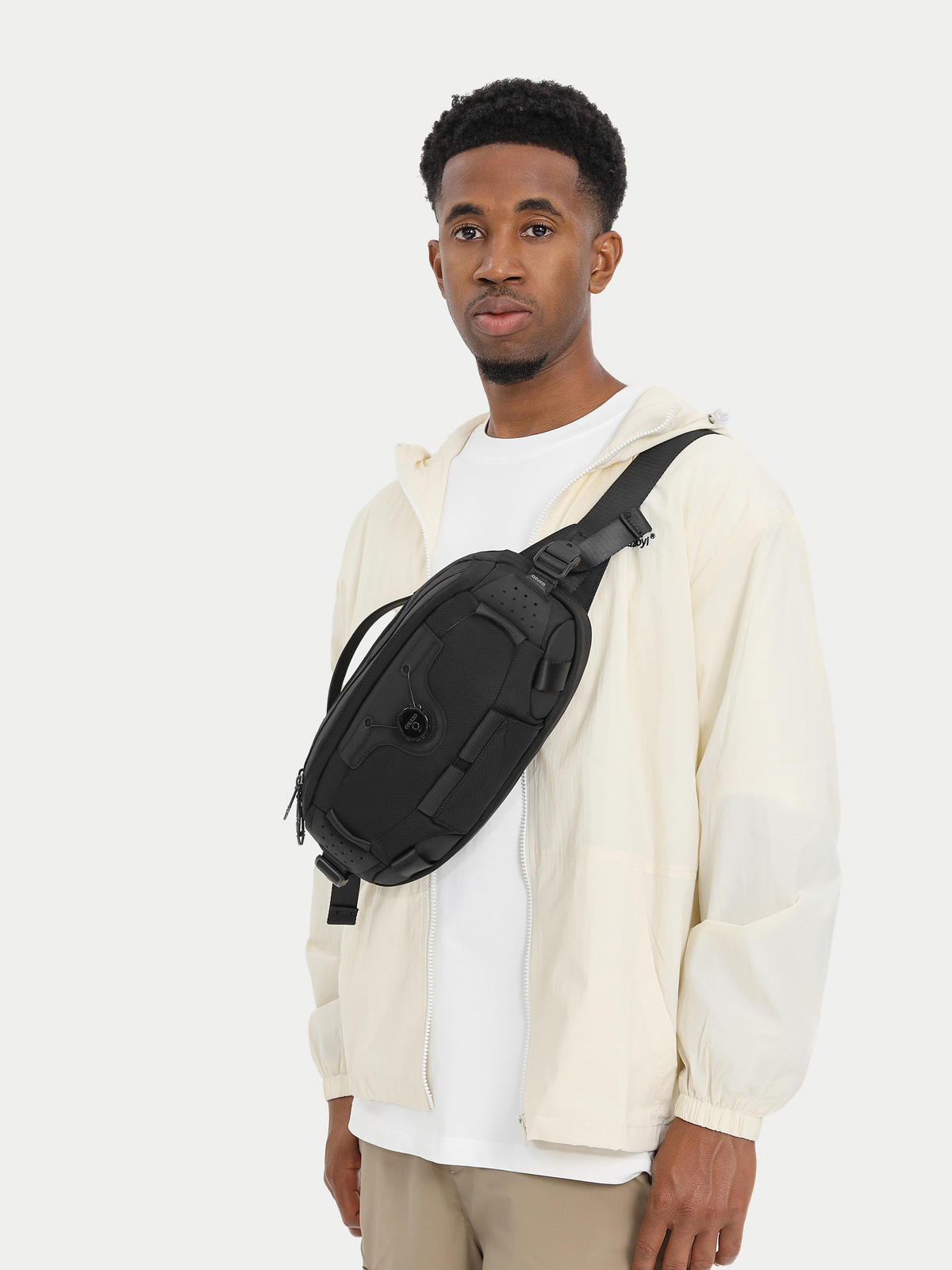 OZUKO Multi-function Chest Bag - Dual Phone Holder avis et prix